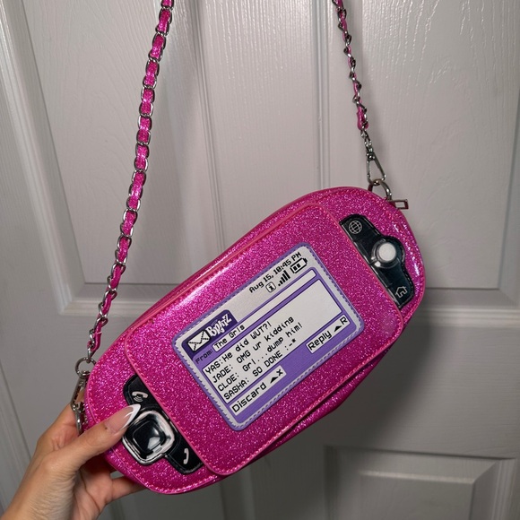 Bratz Handbags - BRATZ pink Glitter Cell Phone Crossbody Bag
